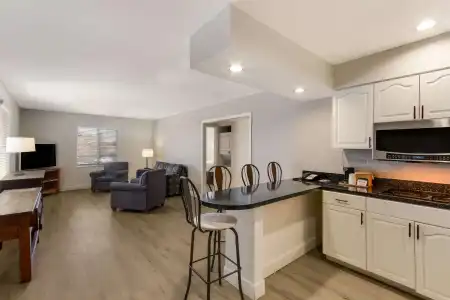 Baymont Inn & Suites by Wyndham Tempe University/Phoenix - 30