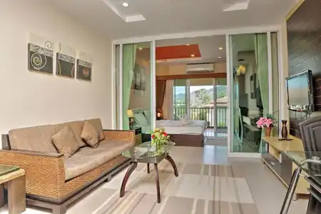 Whispering Palms Suite - 28