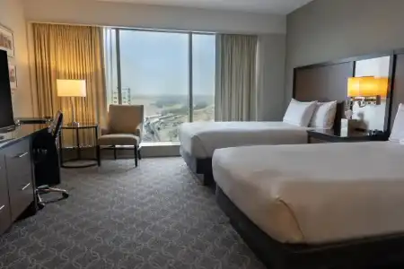 Doubletree by Hilton Cedar Rapids Convention Complex - 39