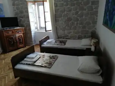 LaRos Apartments - 55