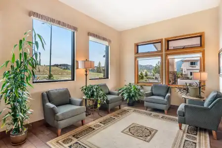 Best Western Plus Silver Saddle Inn - 13