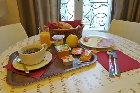 Hôtel Saint Patrick Cœur de NANTES - 10