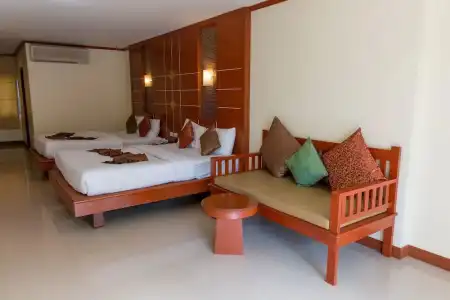 Lanta Casuarina Beach Resort - 40