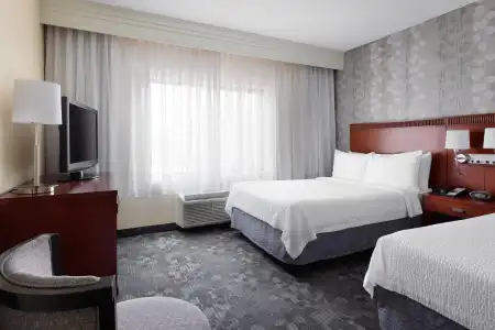 Courtyard by Marriott Denver Central Park - 54