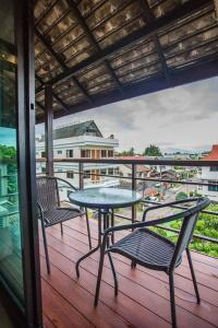 The Arak Bed Bar and Hostel - 15