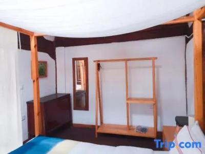 Yishu Ancient House - 100