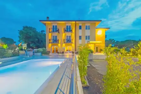 Nuova Barcaccia - 9