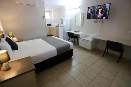 Tropic Coast Motel - 169