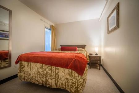 Sun & Ski Inn and Suites - 39