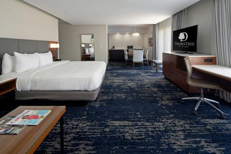 DoubleTree by Hilton Bakersfield - 4