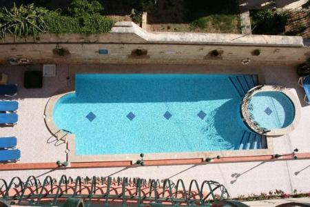 White Dolphin Complex - 4