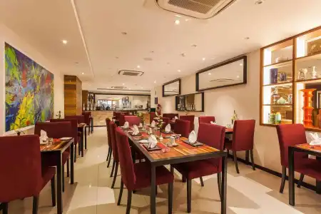The Somerset - 27