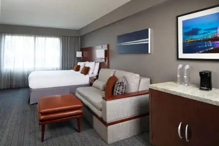 Courtyard by Marriott Los Angeles LAX/Century Boulevard - 45