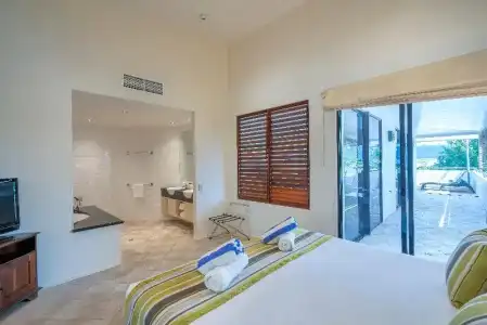 Saltwater Luxury Apartments - 67