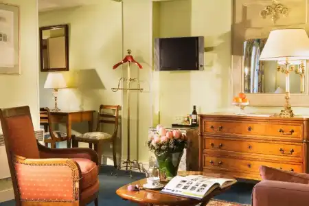 Relais Du Louvre - 54
