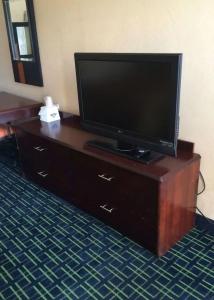 Diamond Inn and Suites - 41