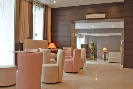 Hôtel Croix des Bretons Lourdes Pyrénées - 0