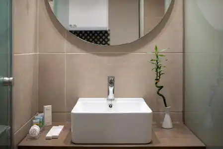 Bio Suites - 185
