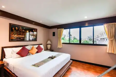 Karon Sea Sands Resort - 3