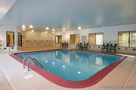 Larkspur Landing South Bend - 12