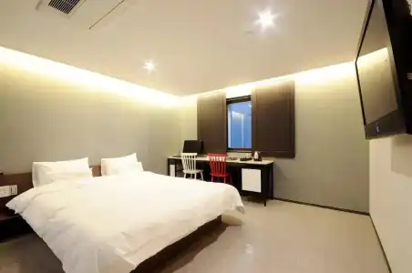 Queens Seomyeon Busan - 55