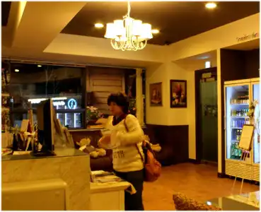 FunStay Inn Guesthouse - 10