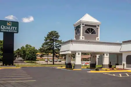 Quality Inn & Suites University Area - 28