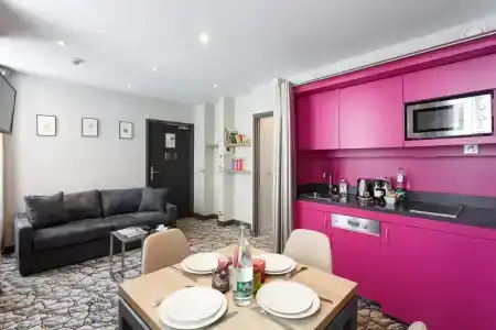 Serotel Suites - 10