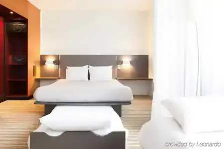Novotel Suites Paris Montreuil Vincennes - 5