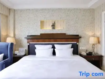 Nanjing Grand - 137