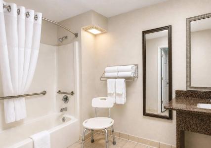 Quality Inn Augusta West Near Fort Gordon - 34
