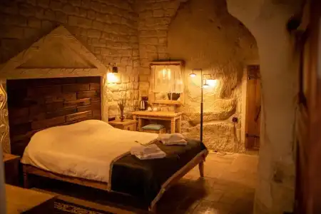 Pome Granate Cave - 5