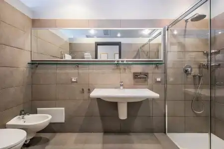Hotel - 32