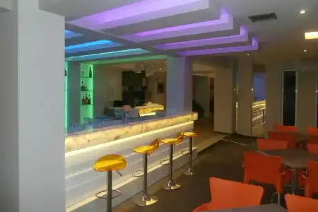 Dias Studios & Suites - 16