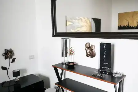 Metropolitan - 43