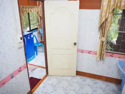 Three J Guesthouse - 77