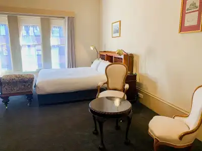 The Macquarie - 5