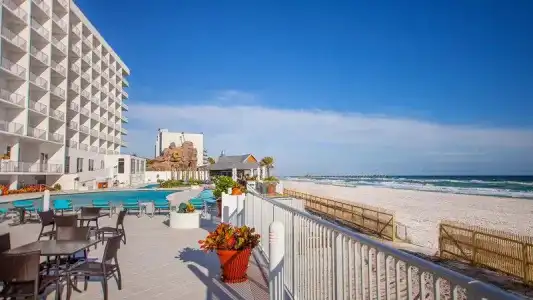 Holiday Inn Express & Suites Panama City Beach - Beachfront by IHG - 56
