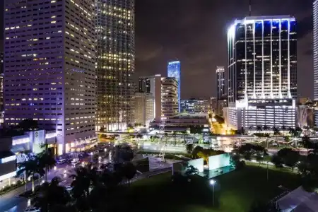 Courtyard by Marriott Miami Downtown - 24