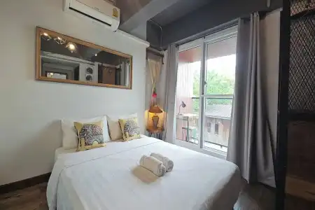33 Poshtel - 41