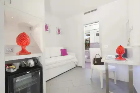 Tasso Suites & Spa - 73