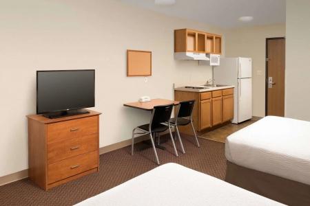 WoodSpring Suites Evansville - 3