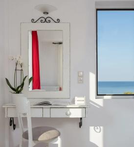 Iris Beach - 31