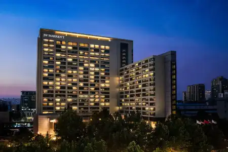 JW Marriott - 32
