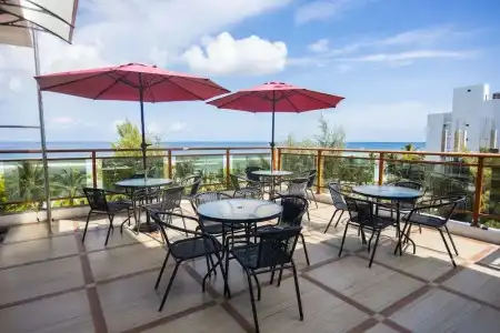Tropicana Beach and Spa - 9