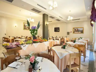 Club - Sorrento - 16
