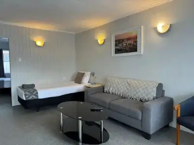 Kensington Motel - 53