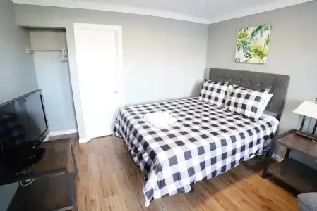 Falcon Inn - 16