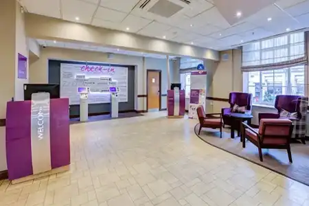 Premier Inn London County Hall - 1