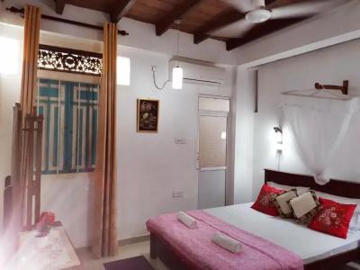 Comfort Inn- Galle Fort - 110